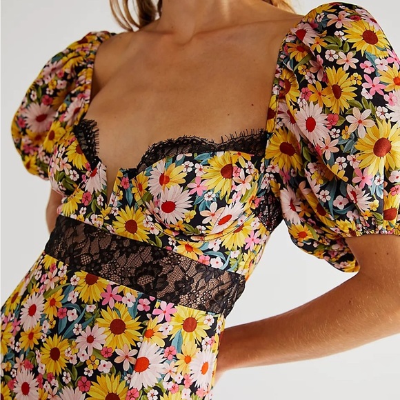 NWT For Love & Lemons Sylvia Floral Lace Puff Short Sleeve Slit Maxi Dress - Picture 5 of 15